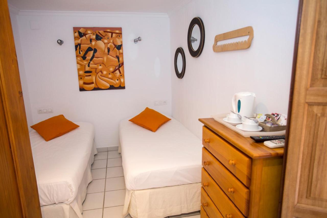 Pension Oliva Bagian luar foto